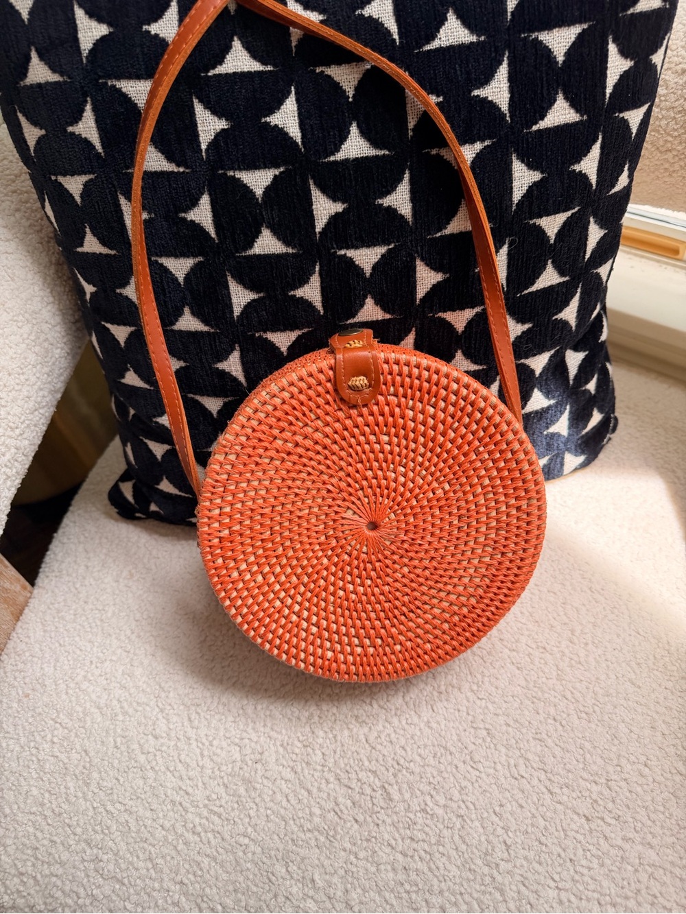 Jelavu Ata Bali - Small Crossbody Orange